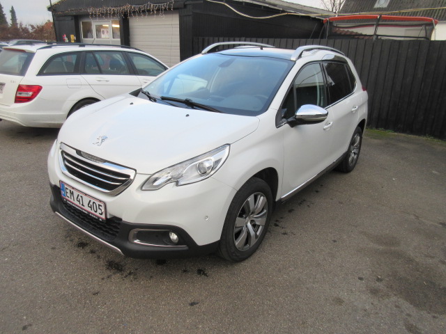 PEUGEOT 2008 1,2 VTI ALLURE SKY HK 82