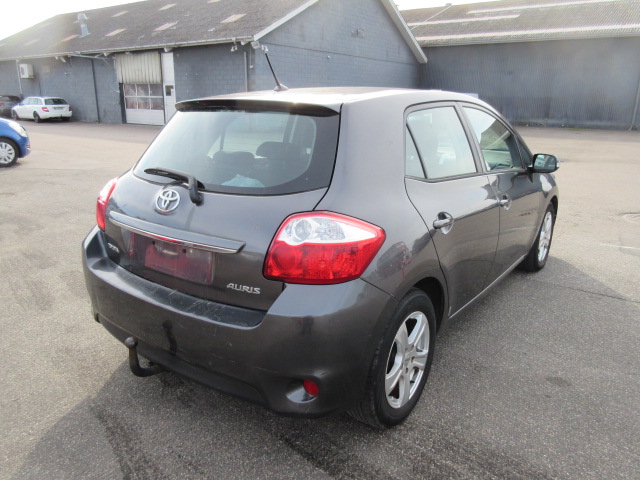 TOYOTA AURIS 1,4 D4D HK 90