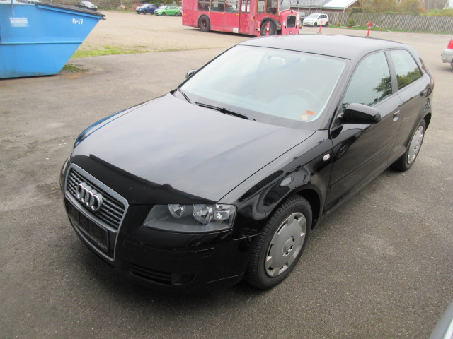 AUDI A3 1.6 HK 102