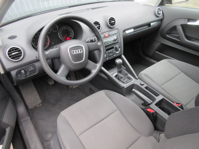 AUDI A3 1.6 HK 102