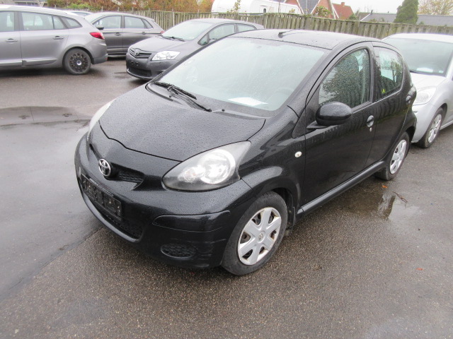 TOYOTA AYGO 1,0I HK 68