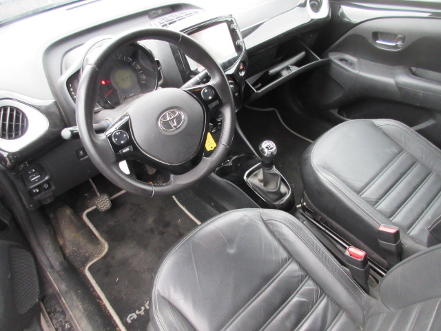 TOYOTA AYGO 1,0 VVT-I HK 69