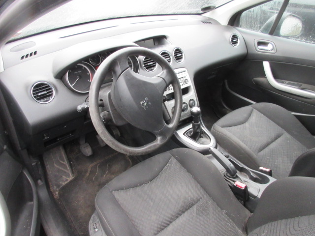 PEUGEOT 308 1,6 HDI HK90