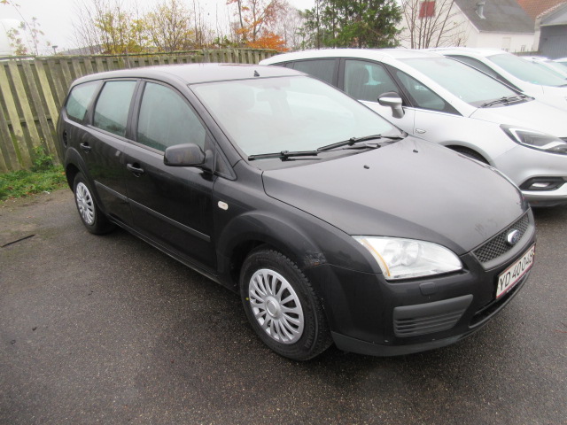 FORD FOCUS 1,6I HK 100