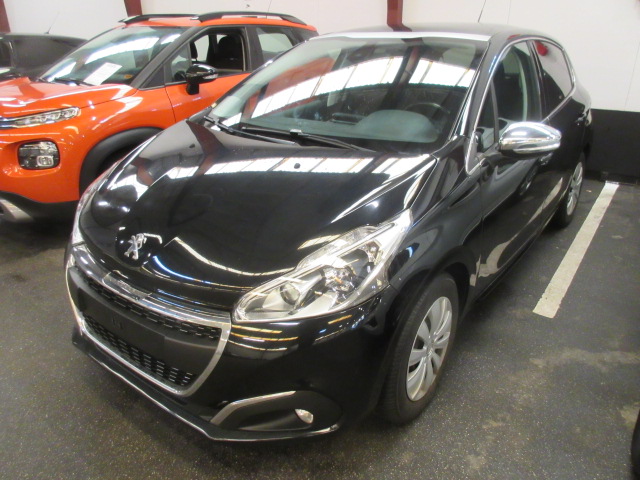 PEUGEOT 208 1,2 PT ALLURE SKY HK 82