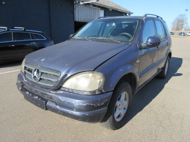 MERCEDES ML270 CDI AUT HK 163