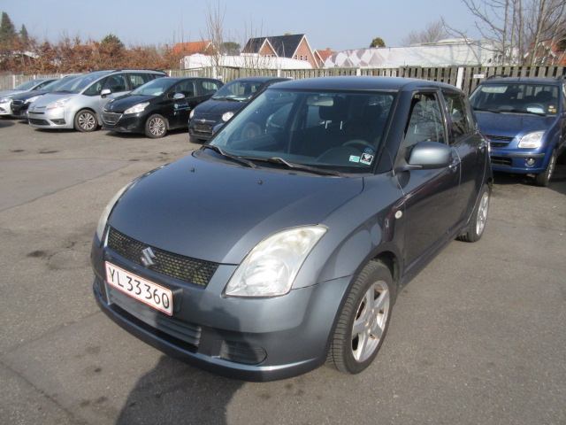 SUZUKI SWIFT 1,3I HK 92