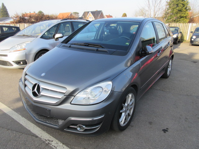 MERCEDES B180 2,0 CDI AUT HK 110