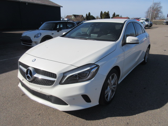 MERCEDES A200 HK 156