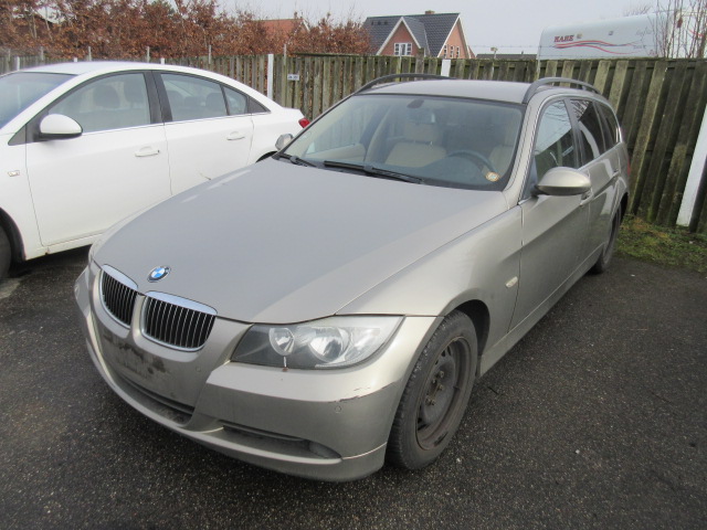 BMW 320I AUT HK 170