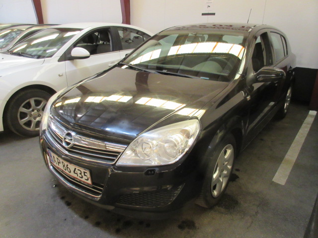 OPEL ASTRA 1,6I HK 105
