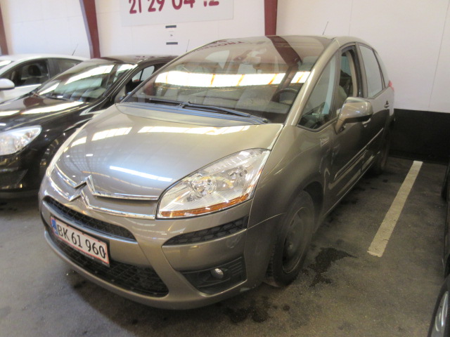 CITROËN C4 1,8I HK 125