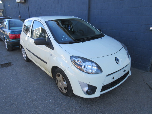 RENAULT TWINGO 1,2 16V HK 75