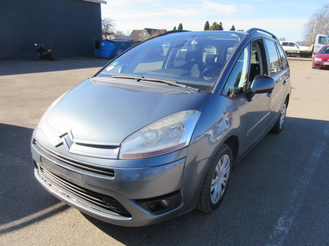 CITROËN C4 PICASSO 1,8I HK 125
