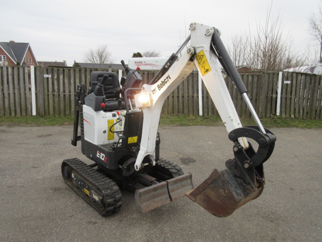 BOBCAT E10 2