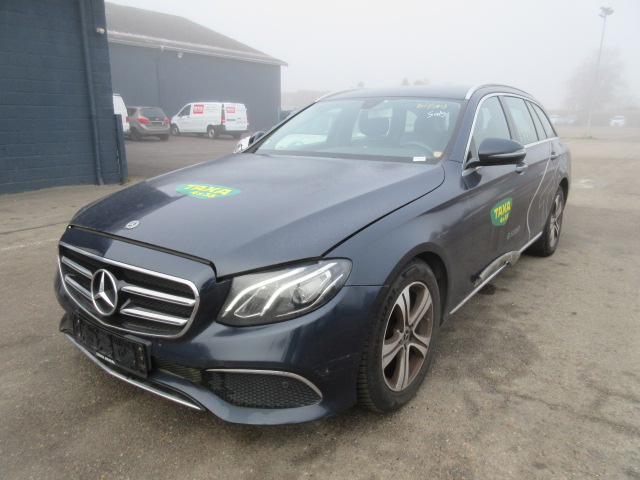 MERCEDES E220 D 9G-TRONIC HK 194