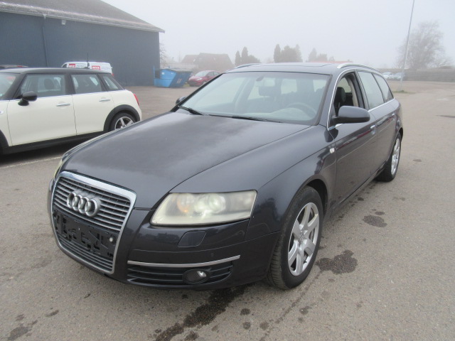 AUDI A6 AVANT 2,4I