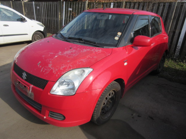 SUZUKI SWIFT 1,5I