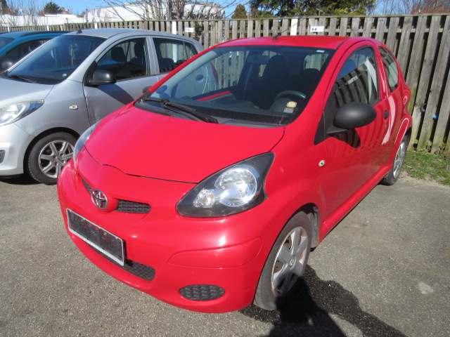 TOYOTA AYGO 1,0I HK 68
