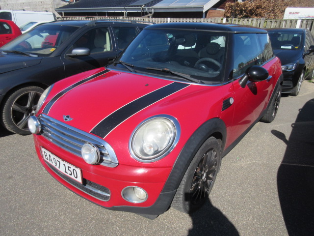 MINI COOPER 1,6 D HK 110