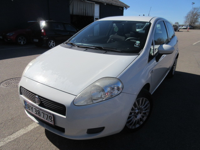 FIAT PUNTO 1,4 AUT HK 77