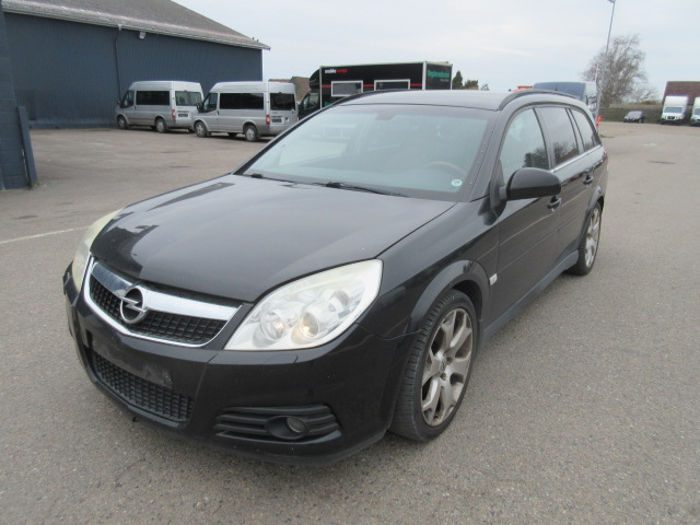 OPEL VECTRA 2,8 V6 TURBO HK 250