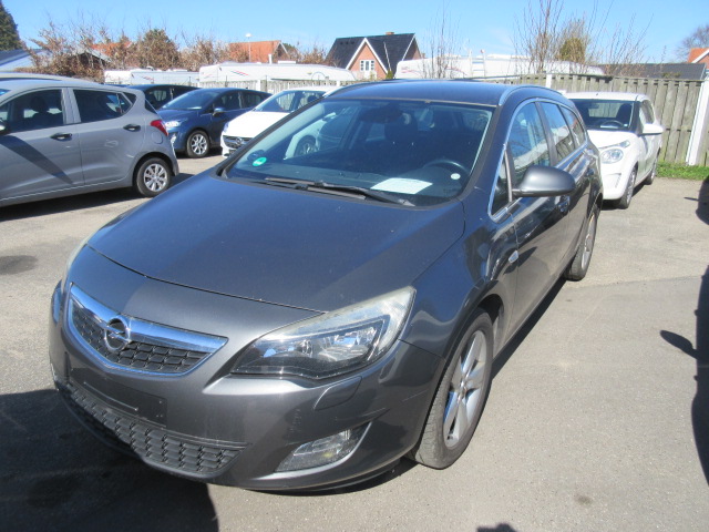 OPEL ASTRA 1,4T HK 140