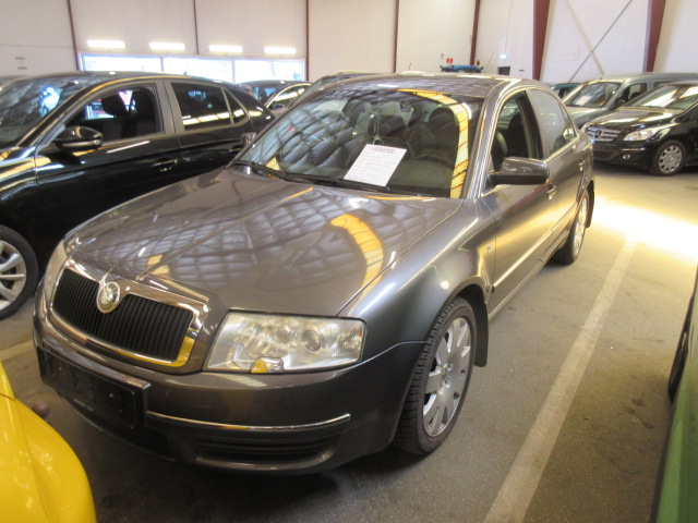 SKODA SUPERB 2,8 V6 AUT