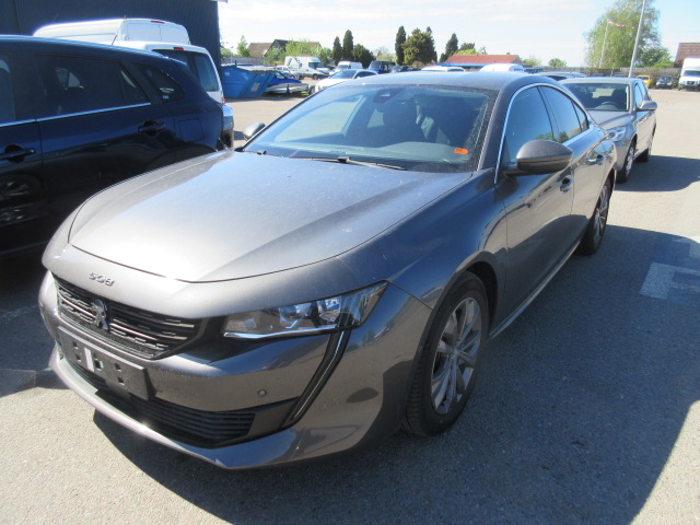 PEUGEOT 508 1,6 ALLURE HYBRID AUT 181