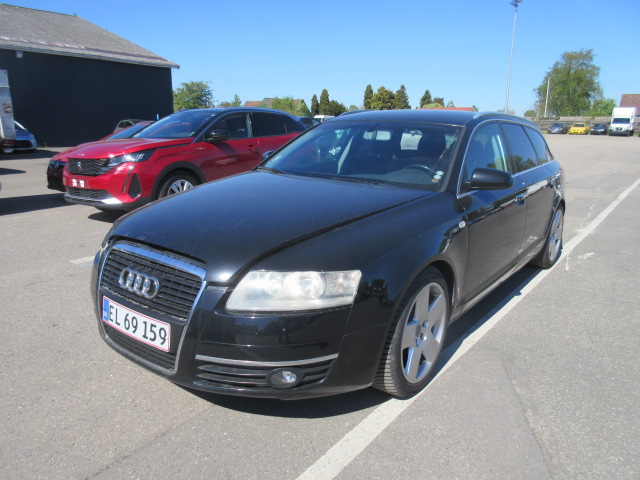 AUDI A6 2,4I AUT