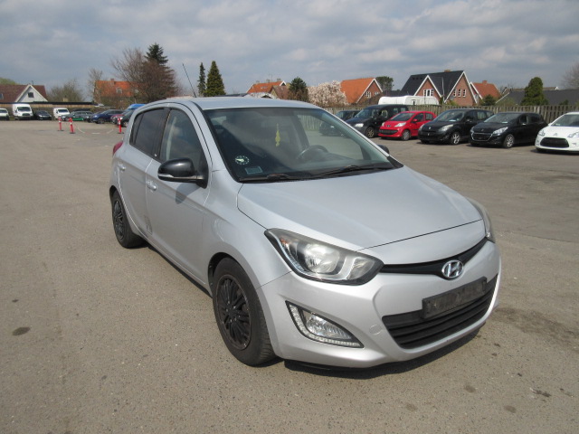 HYUNDAI I20 1,2 HK 85