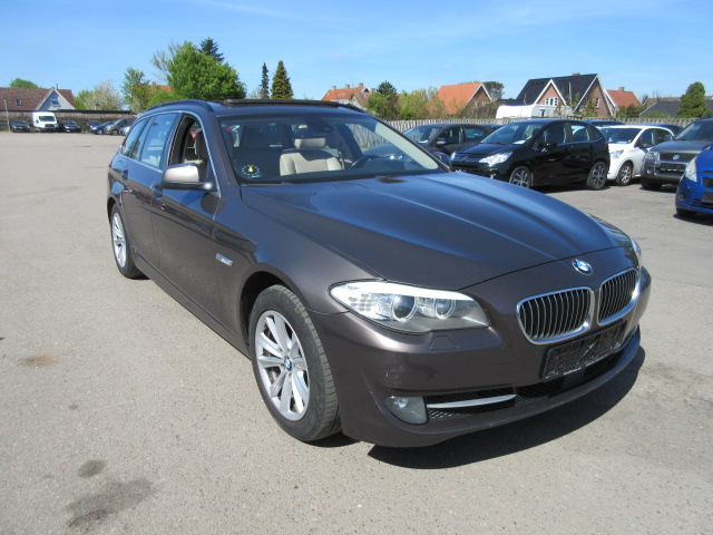 BMW 520 AUT HK 184