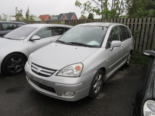 SUZUKI LIANA 1,6I HK 107