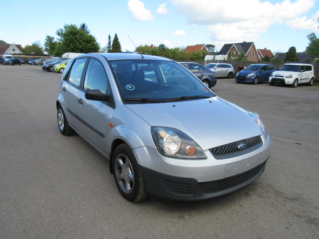 FORD FIESTA 1,3I HK 69