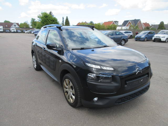 CITROËN C4 CACTUS 1.2 HK 82