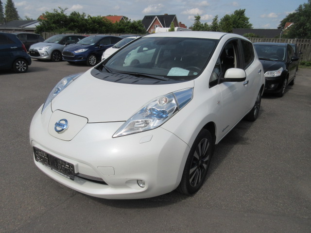 NISSAN LEAF AUT HK 110 TEKNA