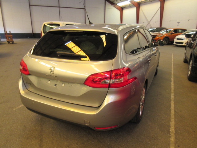 PEUGEOT 308 1.2 PURETECH STYLE HK 130