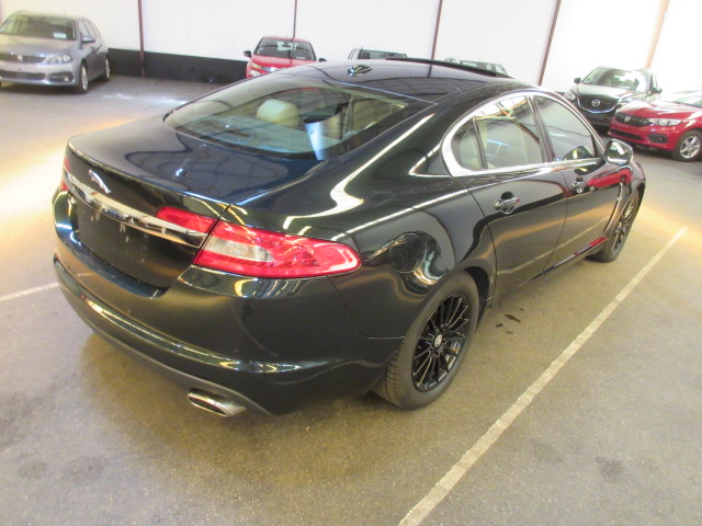 JAGUAR XF 2,7 D AUT HK 207