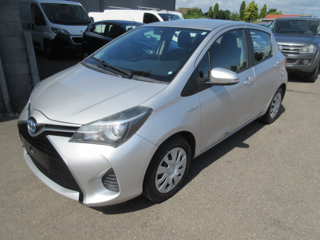 TOYOTA YARIS 1,5 HYBRID AUT HK 73