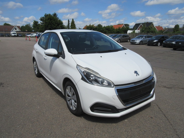 PEUGEOT 208 1,0 VTI HK 68