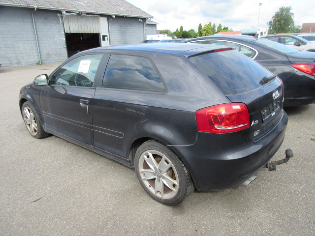AUDI A3 2,0 TDI HK 140