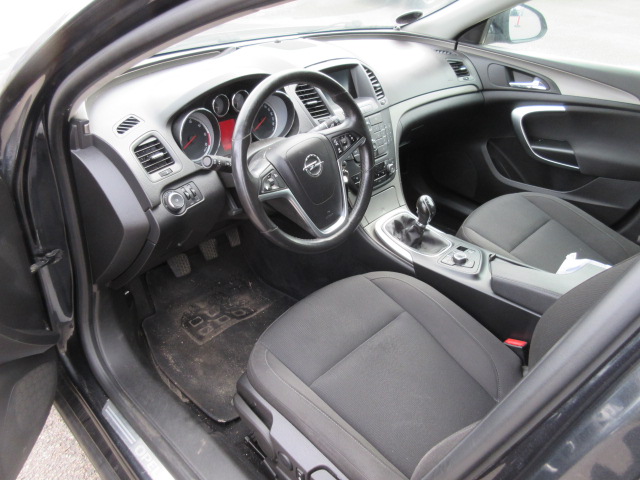 OPEL INSIGNIA 2,0 CDTI HK 160 SPORT
