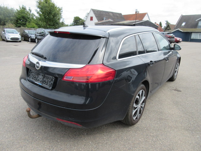 OPEL INSIGNIA 2,0 CDTI HK 160 SPORT