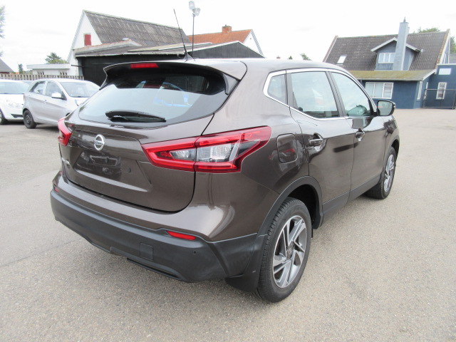 NISSAN QASHQAI 1,3 DIG-T HK 140