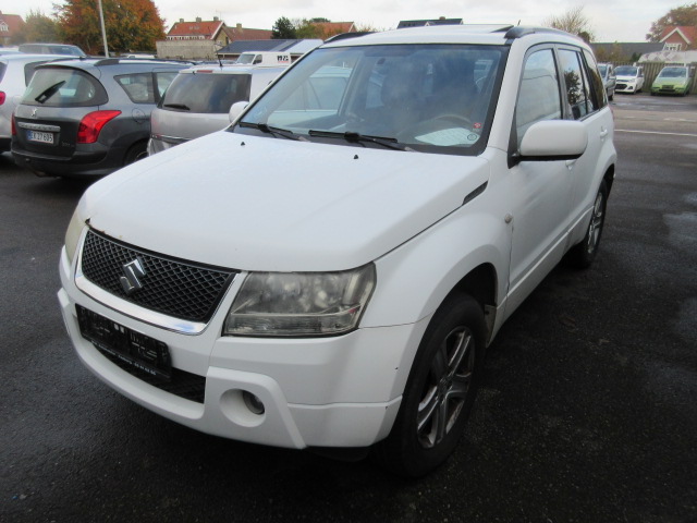 SUZUKI GRAND VITARA 2,0 AUT HK 140
