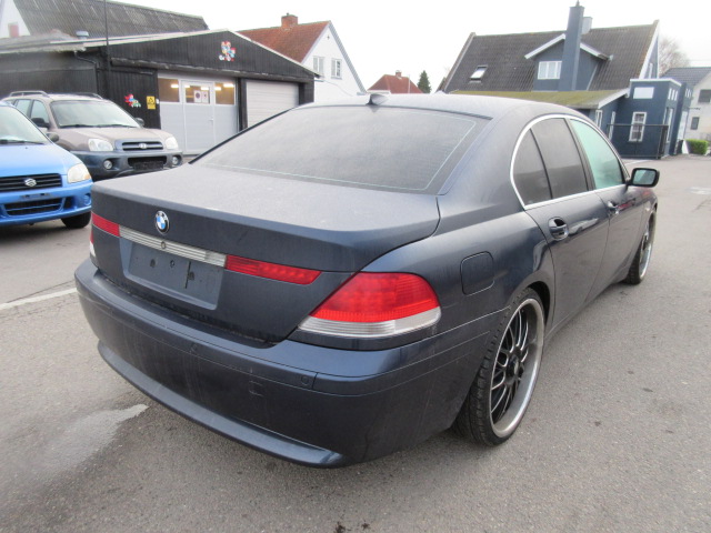 BMW 735I V8 AUT HK 272