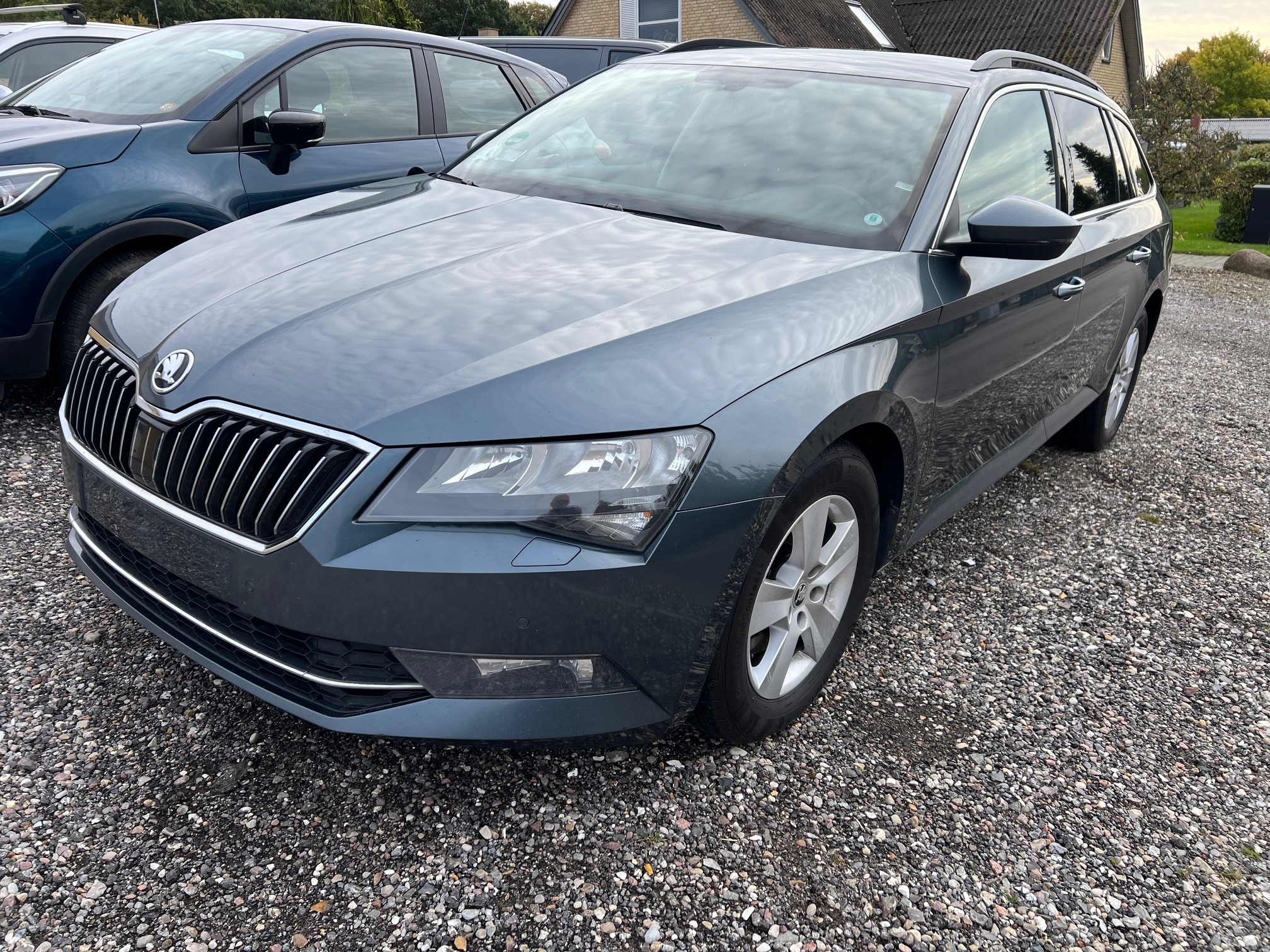 SKODA SUPERB 1,8 TSI HK 180 COMBI