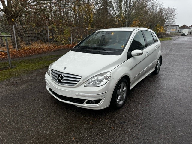 MERCEDES B200 CDI HK 140